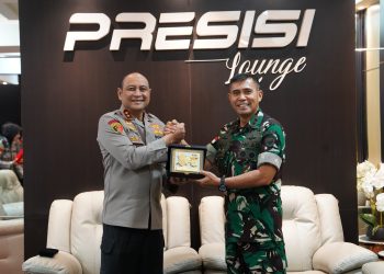 CREATOR: gd jpeg v1.0 (using IJG JPEG v62), quality = 82?